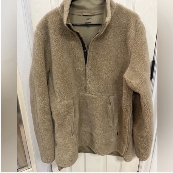 Nike Men's Yoga Sherpa Pullover
Sweatshirt, Khaki - Picture 4 of 5